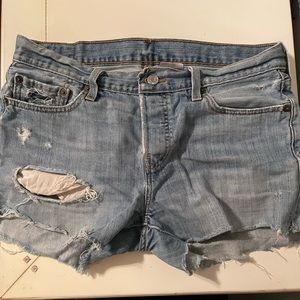 Levis 501 jean shorts size 26